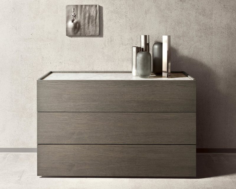 Atlante Chest Of Drawers