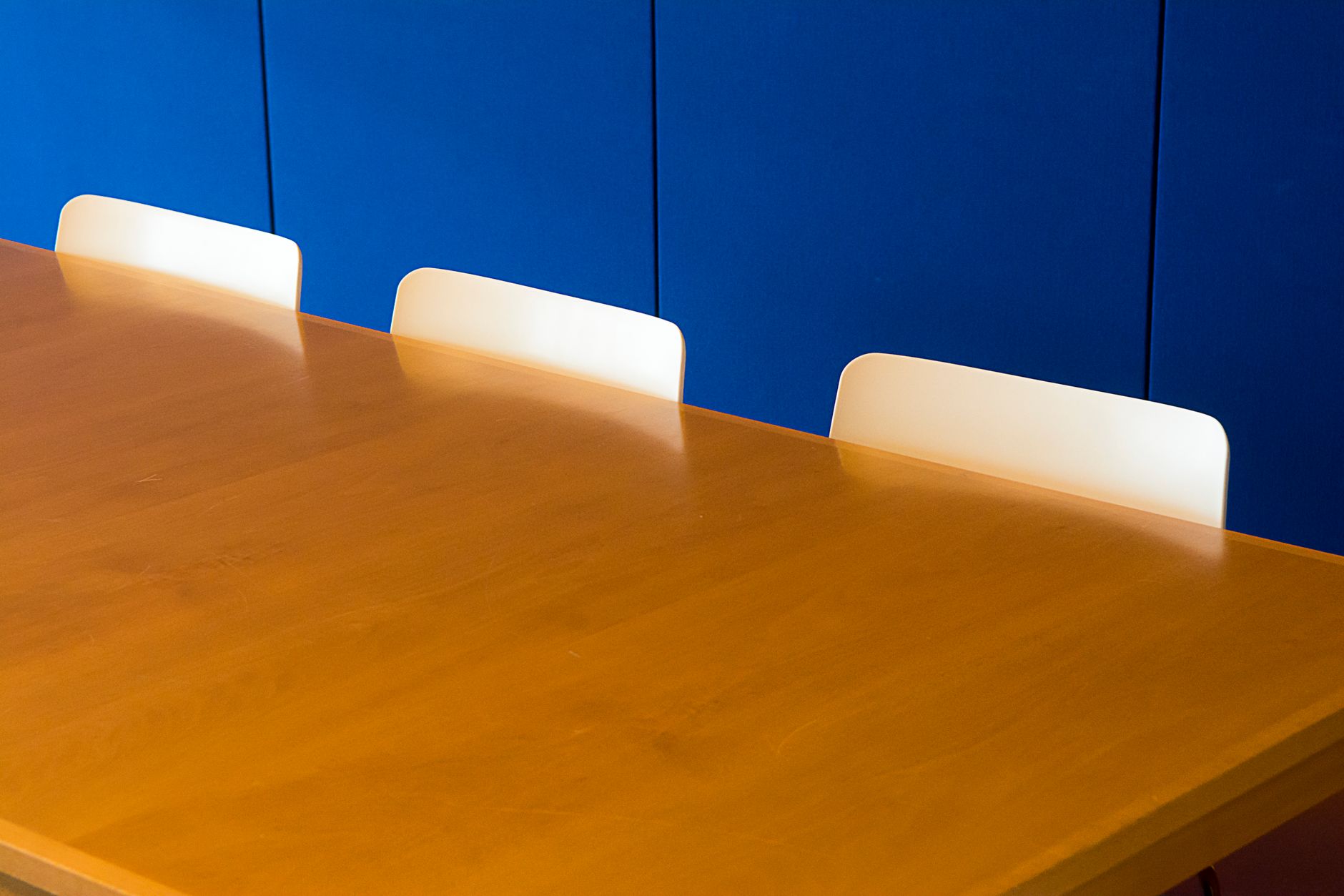 The Hollowing Out of Britain’s Middle Management: Why a Whole Layer of the Workforce Is Disappearing